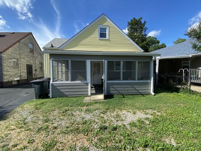 Photo - 122 Francis Ave