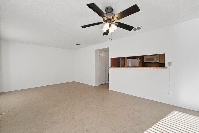 Photo - 8462 Leawood Blvd