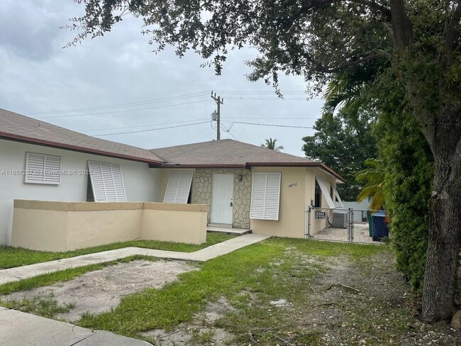 Building Photo - 18737 SW 100th Ave Unit 18737 Rental