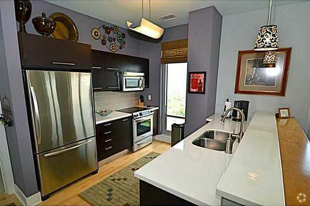 Building Photo - 603 Davis St Rental