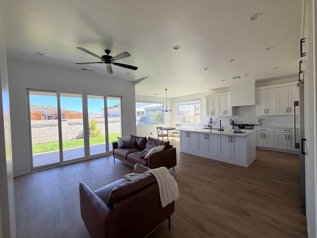 Photo - 3 Bedroom, 2 bath home.