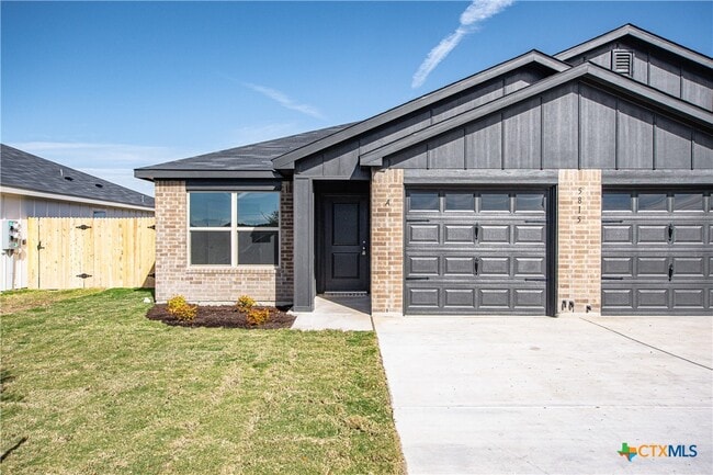 Photo - 5815 Betty Lou Dr Townhome