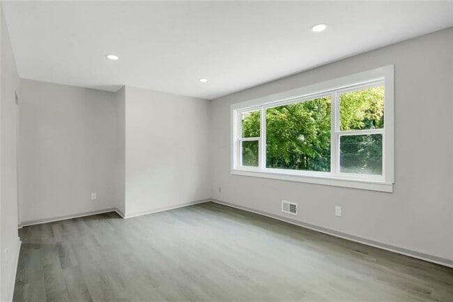 Photo - 2926 Monterey Dr