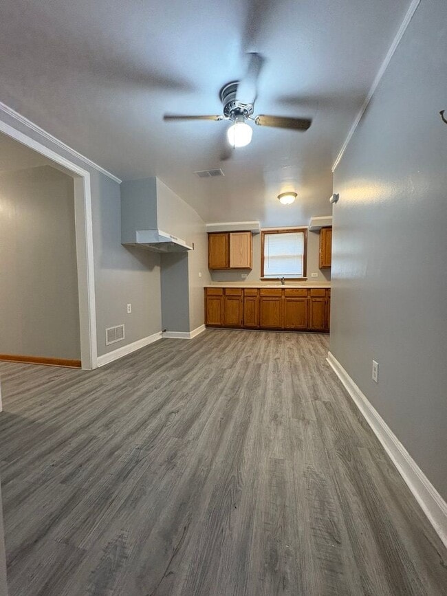 Photo - 2560 Clinton St Unit 2F