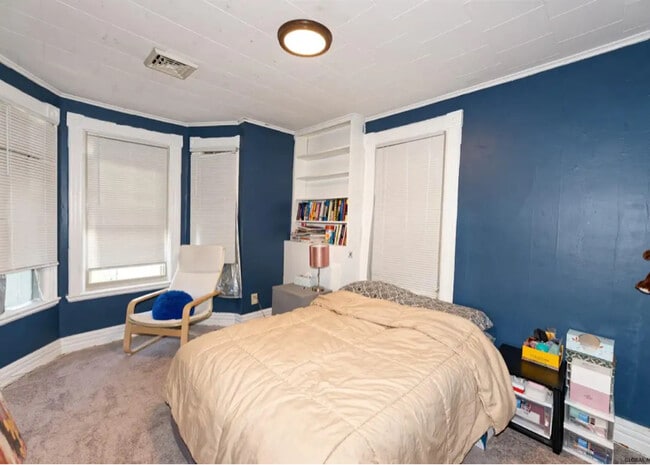 Photo - 838 Lancaster St Unit 2