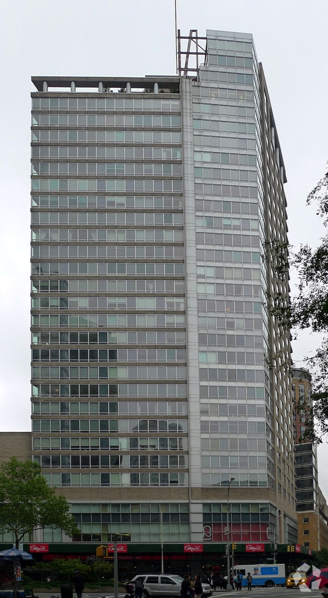 Photo - One Lincoln Square