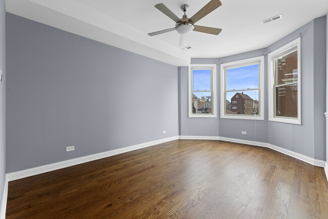 Photo - 3628 W George St Apartments Unit 2