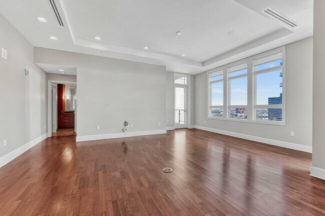 Photo - 5455 Landmark Pl Unit 701