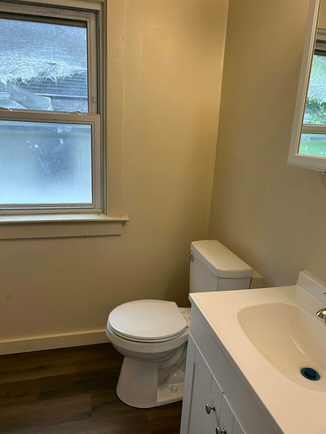 Photo - 844 St Agnes Ave