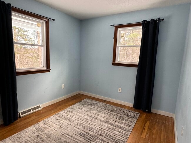 Photo - 11 Sugar Wood Ln