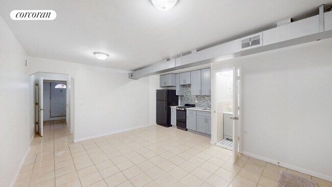 Photo - 4177 Baychester Ave