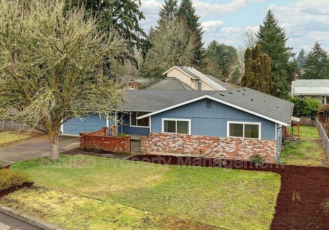 Photo - 823 NW 7th Ave