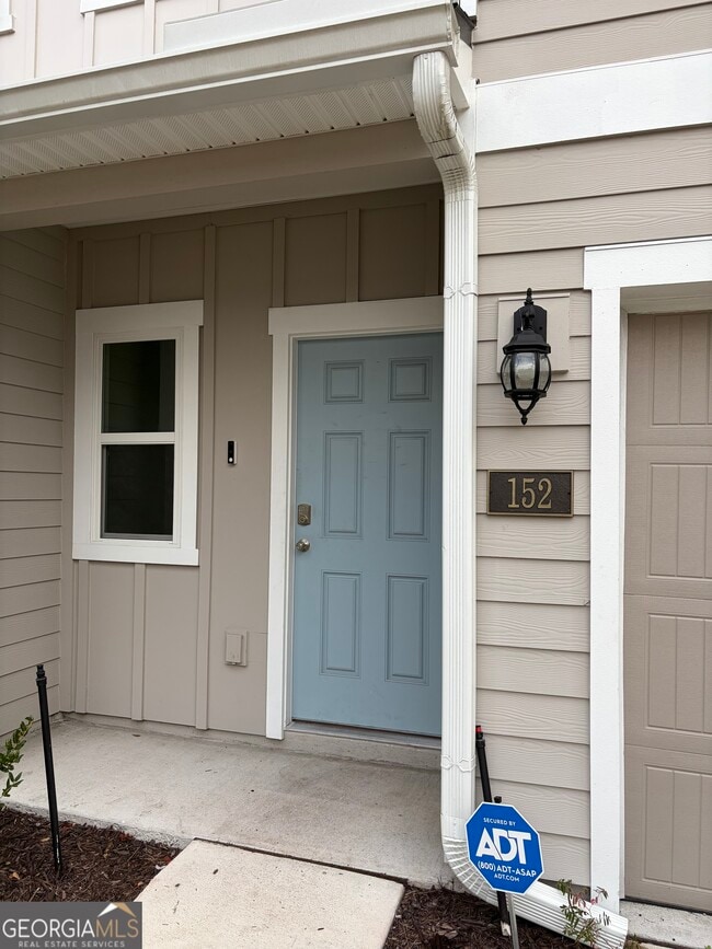 Photo - 152 Deep Bay Cir