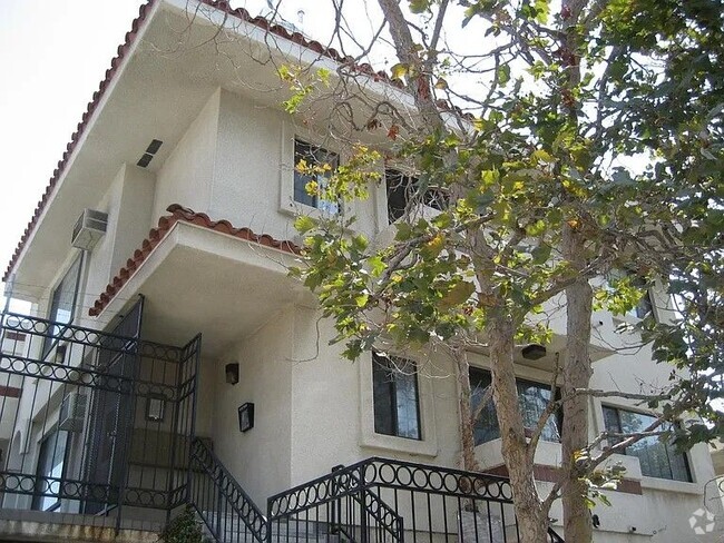 Building Photo - 3648 Motor Ave Rental