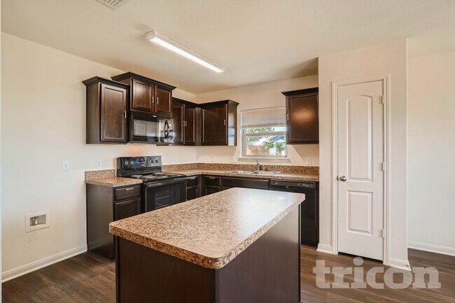 Photo - 1367 Barrel Dr