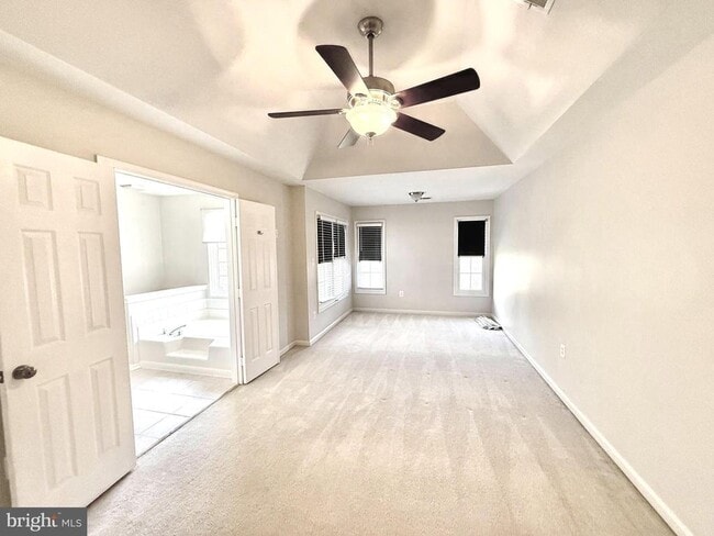 Photo - 3362 Nadia Loop