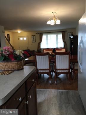 12 Mabel Ln