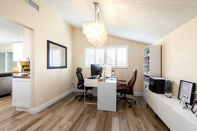 Photo - 5623 Spring Run Ave