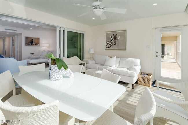 Building Photo - 3450 Gulf Shore Blvd N Unit 210