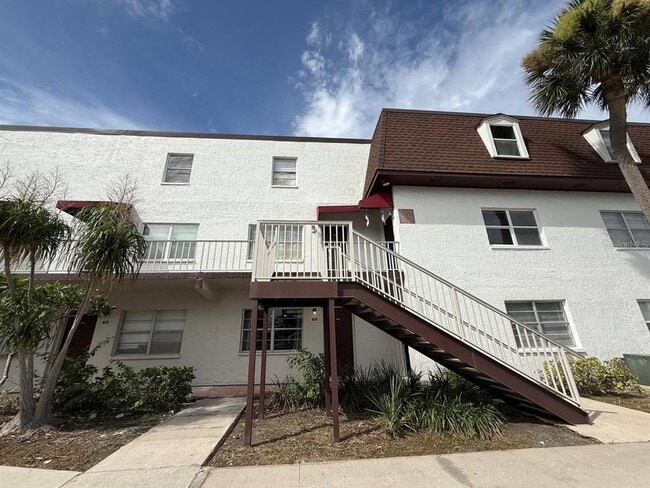 Building Photo - 9221 Tudor Dr Unit A105 Rental