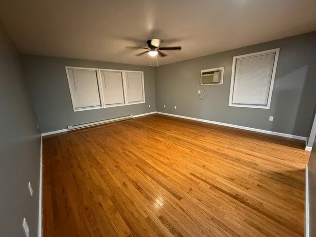 Photo - 504 2nd St Unit #4