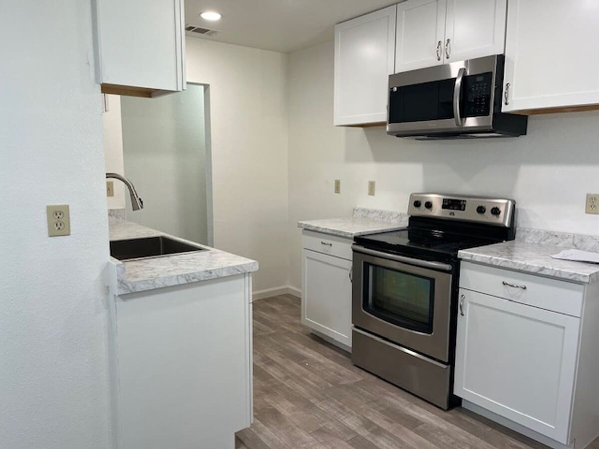 Photo - 6031 Carolina Cir