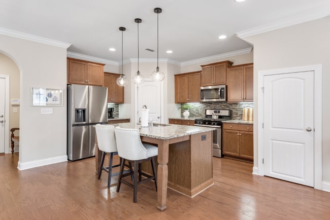 Photo - 353 Cornelius Wy