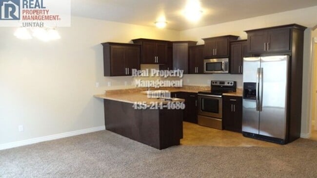 Photo - 3 bed 2.5 bath townhome in Fox Run