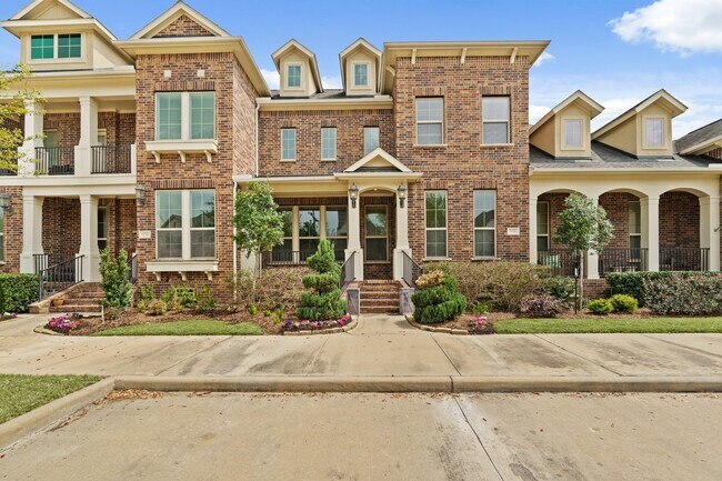 Photo - 534 Imperial Blvd