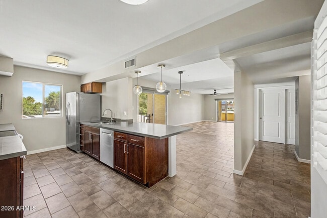 Photo - 3600 N 5th Ave