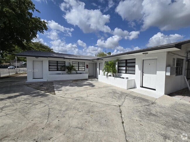 Building Photo - 7090 NW 17th Ave Unit 1 Rental