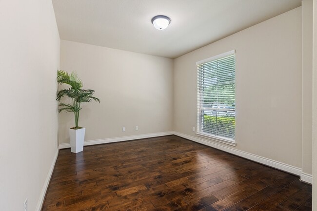 Photo - 138 Meadow Run Dr