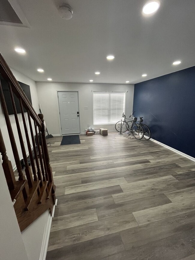 Photo - Beautifully Renovated 4 Bedroom | 3.5 Bathroom Home – Modern Finishes & Spacious Layout