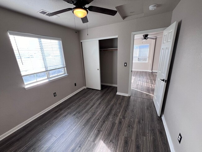 Photo - 2820 East St Unidad B