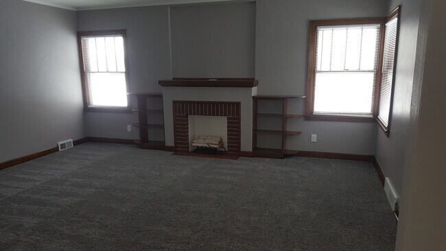 Photo - 2131 N Howell St