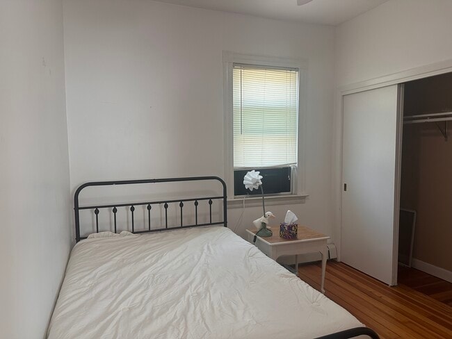 Photo - 1476 Plainfield Pike