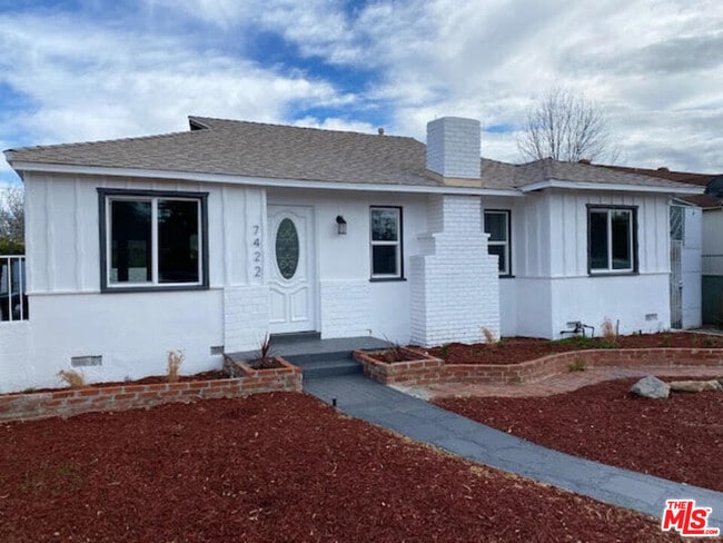 Building Photo - 7422 Milwood Ave Rental