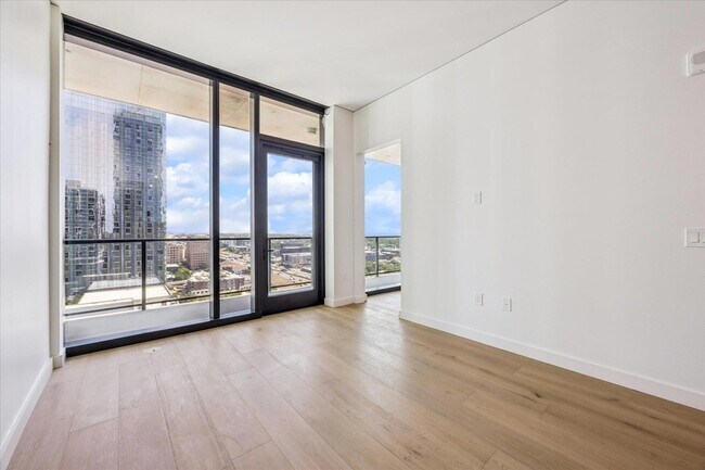 610 Davis St Unit 2009