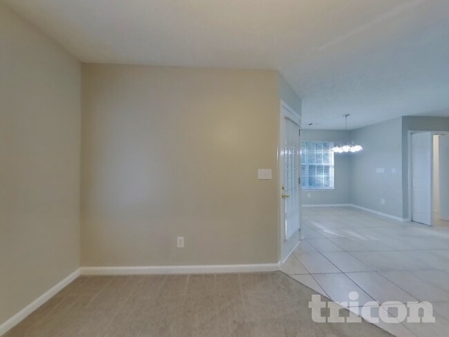 Photo - 538 Grove Pointe Ct