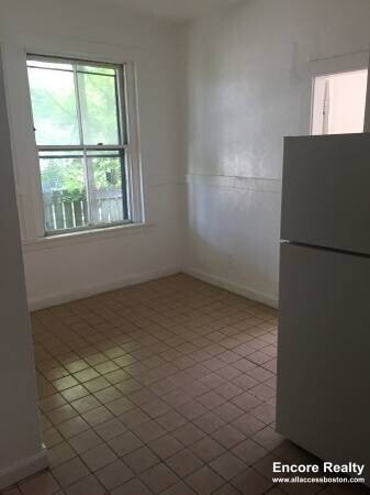 Photo - 8 Adella Pl Unit 8