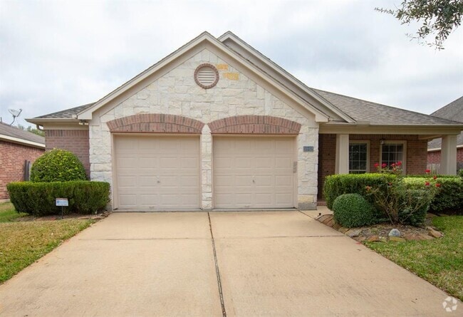 Building Photo - 5942 Turkey Creek Rental