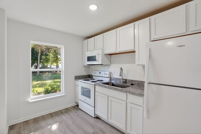 Photo - 1115 Ave F Unit A