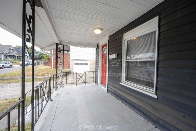 Photo - 944 E Minnesota St