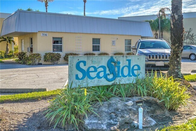 Building Photo - 3541 NE Ocean Blvd Unit 19 Rental