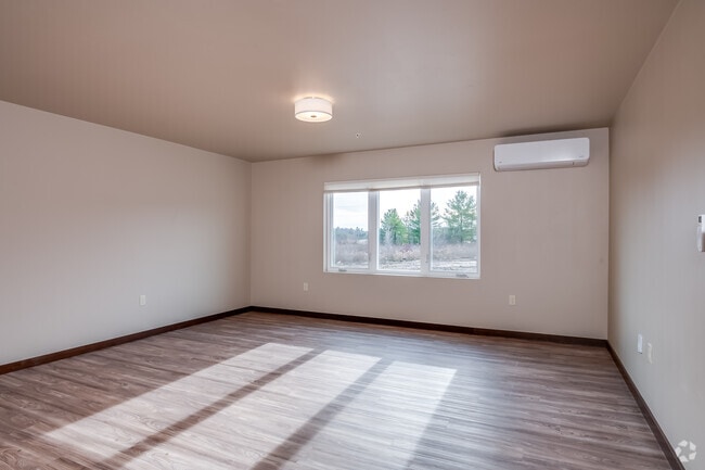 2BR, 1BA - 1,085SF - Living Room - JRR Apartments