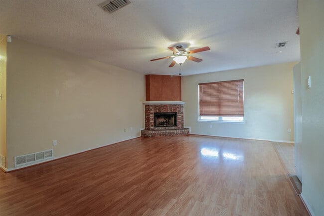 Photo - 801 Ironton Dr
