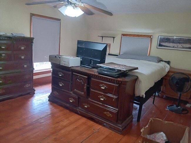 14 Hastings St Unidad roger