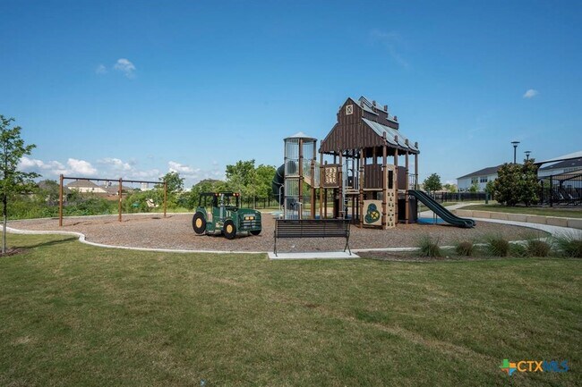Photo - 496 Fieldwood Dr Unit B