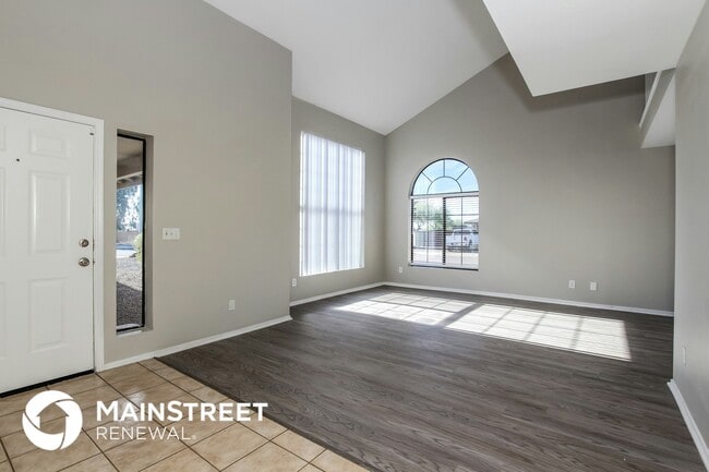 Photo - 6520 W Paradise Ln