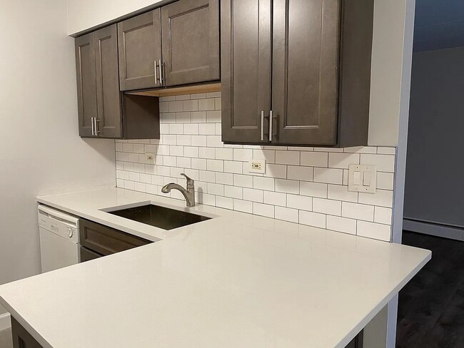 Photo - 819 E Miner St Unit 2A